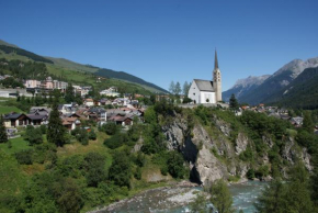 Heart of Scuol, 2 minutes walk from Ski Station and Train station